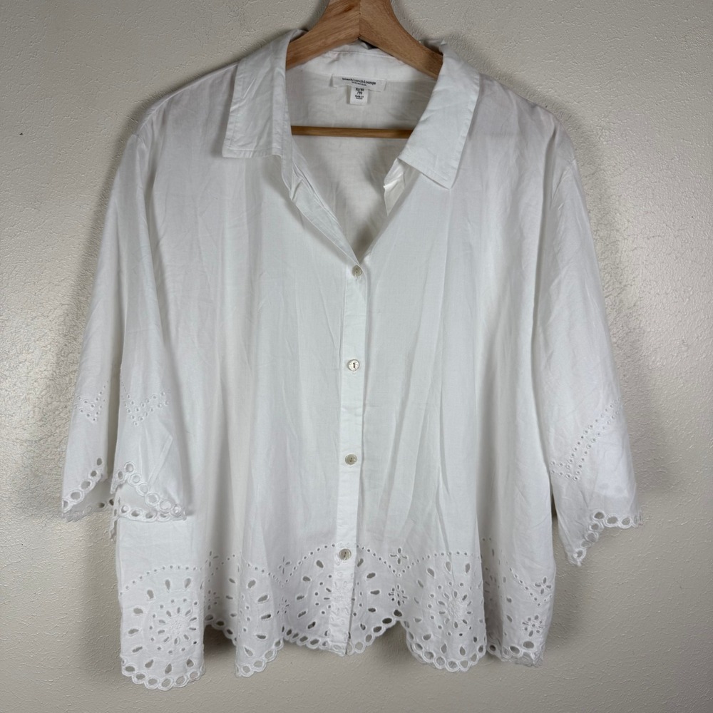 Beachlunchlounge White Eyelet Scalloped Hem Button Up Shirt XL
